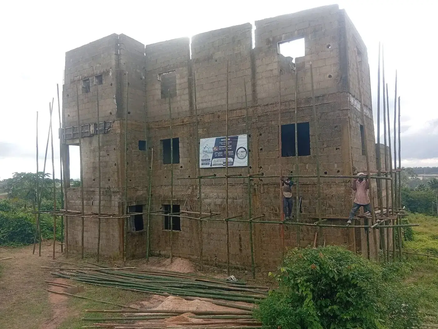 Kabom Luxury Apartments under construction